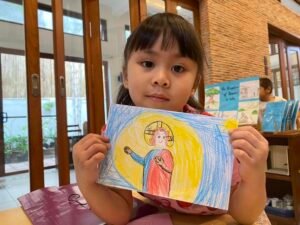 girl with artwork
